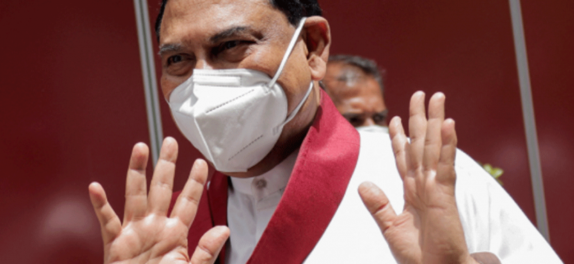 රජුන් තැනූ බැසිල් විසිල් නැතිව ගෙදර ගියේ ඇයි ?